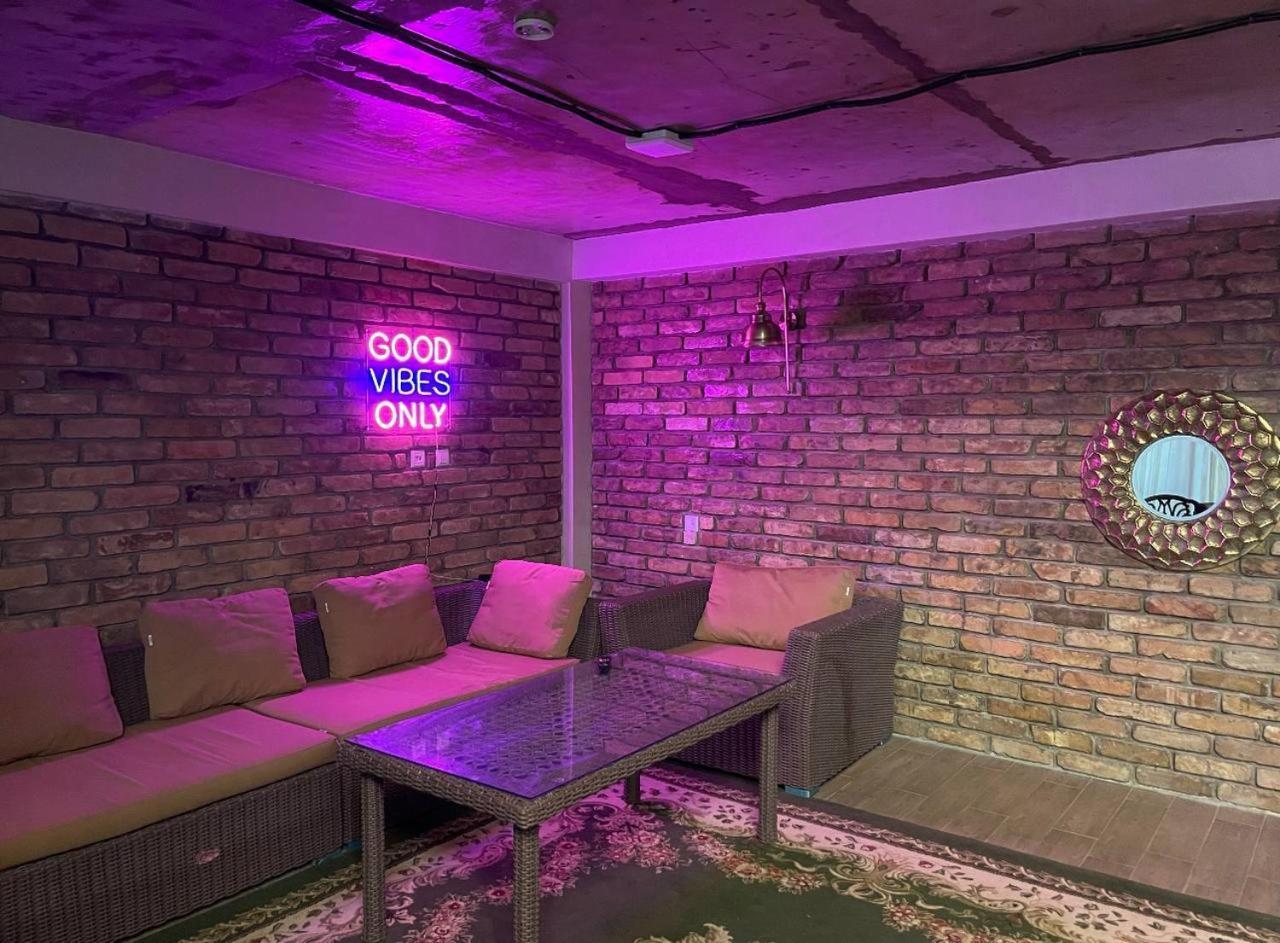 Local Hotel طشقند المظهر الخارجي الصورة